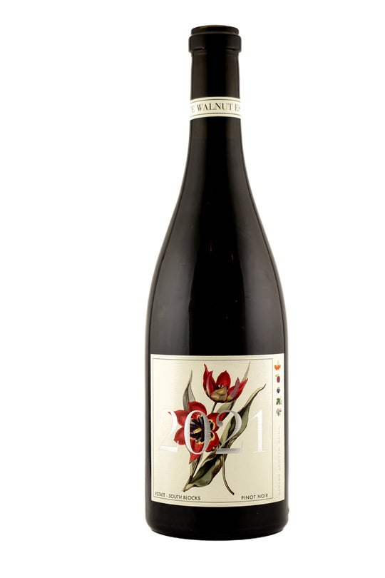 White Walnut Dundee Hills Estate Pinot Noir South Blocks 2021